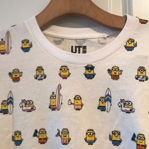 Uniqlo minions summer men's shirt medium